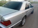 Mercedes-Benz E 200 1991 года за 2 700 000 тг. в Жезказган – фото 3