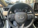Toyota RAV4 2022 годаүшін20 800 000 тг. в Актау – фото 4