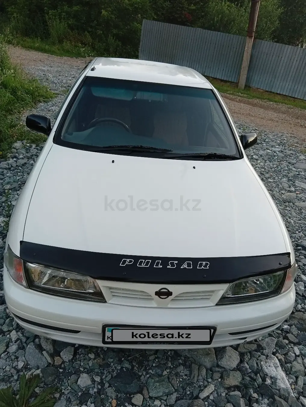 Nissan Pulsar, 1995