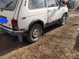 ВАЗ (Lada) Lada 2121 1997 годаүшін500 000 тг. в Павлодар – фото 4