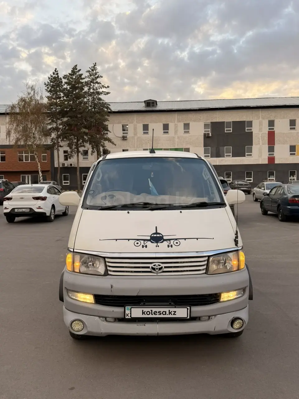 Toyota HiAce Regius, 1998