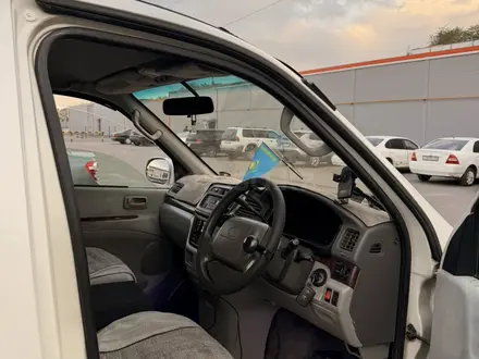 Toyota HiAce Regius 1998 года за 2 850 000 тг. в Алматы – фото 9
