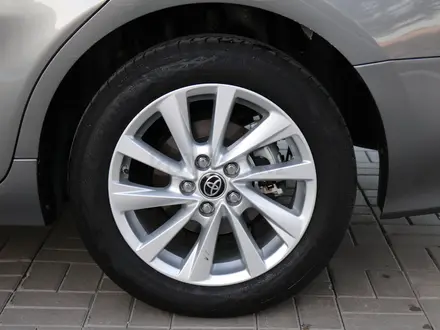 Toyota Camry Prestige 2023 года за 14 590 000 тг. в Астана – фото 11