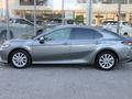 Toyota Camry Prestige 2023 года за 14 590 000 тг. в Астана – фото 2