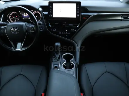 Toyota Camry Prestige 2023 года за 14 590 000 тг. в Астана – фото 24