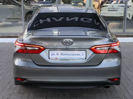 Toyota Camry Prestige 2023 года за 14 590 000 тг. в Астана – фото 4