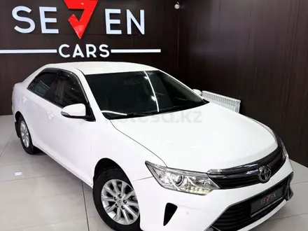 Toyota Camry 2015 года за 8 800 000 тг. в Актобе – фото 2