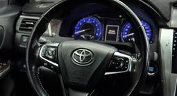 Toyota Camry 2015 годаүшін8 800 000 тг. в Актобе – фото 3