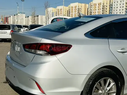 Hyundai Sonata 2018 года за 8 300 000 тг. в Алматы – фото 4