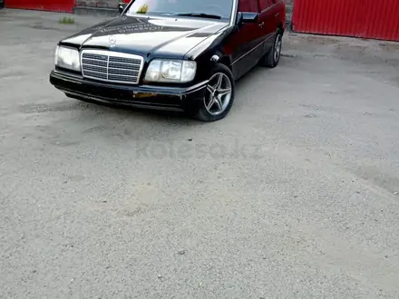 Mercedes-Benz E 280 1995 года за 3 500 000 тг. в Алматы