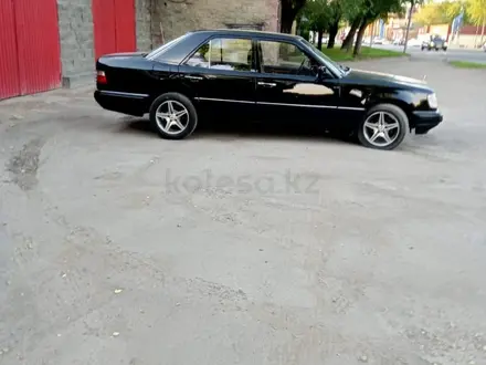 Mercedes-Benz E 280 1995 года за 3 500 000 тг. в Алматы – фото 5