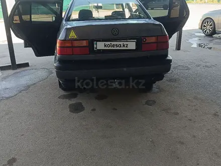 Volkswagen Vento 1993 года за 800 000 тг. в Шымкент – фото 3