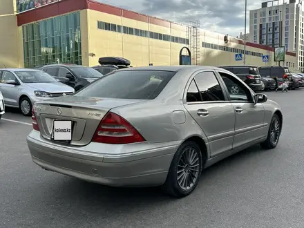 Mercedes-Benz C 240 2003 года за 2 900 000 тг. в Алматы – фото 6