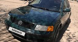 Volkswagen Passat 1998 годаүшін2 250 000 тг. в Караганда