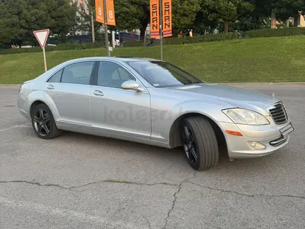 Mercedes-Benz S 500 2007 года за 6 600 000 тг. в Алматы – фото 3