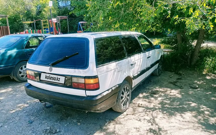 Volkswagen Passat 1990 года за 1 000 000 тг. в Семей