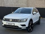 Volkswagen Tiguan 2017 годаүшін10 500 000 тг. в Алматы
