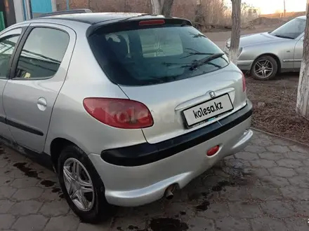 Peugeot 206 2004 года за 2 100 000 тг. в Караганда – фото 4