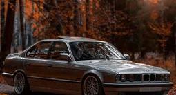 BMW 525 1990 года за 1 300 000 тг. в Экибастуз