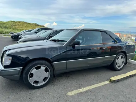 Mercedes-Benz E 320 1993 года за 2 800 000 тг. в Усть-Каменогорск – фото 5