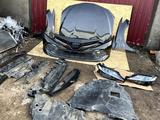 Передний бампер,капот,фара Toyota Camry 70 за 10 000 тг. в Алматы