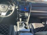 Toyota Camry 2014 года за 6 200 000 тг. в Актобе – фото 5