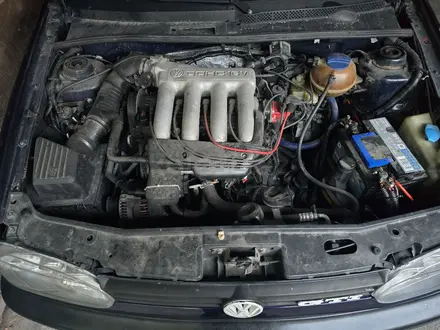 Volkswagen Golf 1995 года за 1 700 000 тг. в Алматы – фото 7
