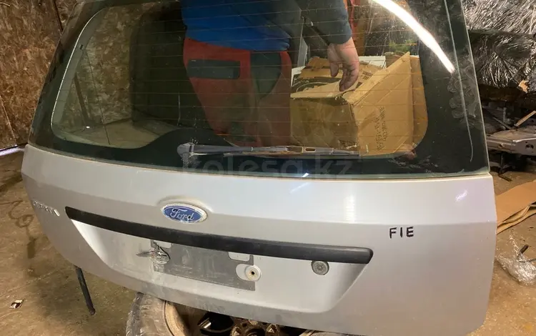 Крышка багажника Форд Фиеста привозная в наличии за 35 000 тг. в Алматы