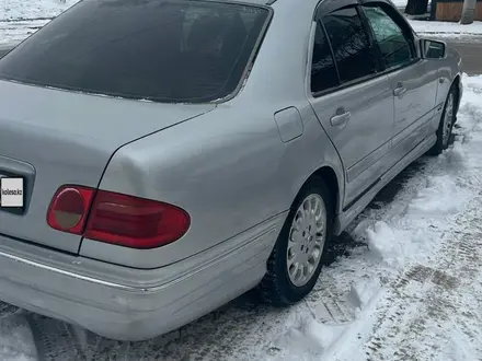 Mercedes-Benz E 230 1997 года за 2 200 000 тг. в Алматы – фото 6