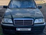 Mercedes-Benz C 220 1999 годаfor2 300 000 тг. в Караганда