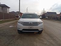 Toyota Highlander 2013 года за 8 250 000 тг. в Актобе