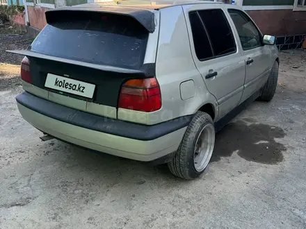 Volkswagen Golf 1996 года за 1 350 000 тг. в Есик – фото 8