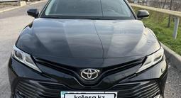 Toyota Camry 2019 года за 14 100 000 тг. в Алматы – фото 4