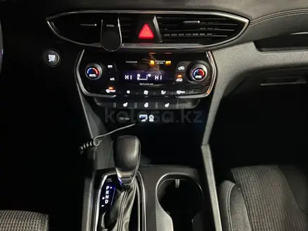 Hyundai Santa Fe 2018 года за 12 500 000 тг. в Алматы – фото 2