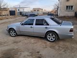 Mercedes-Benz E 300 1993 годаүшін2 900 000 тг. в Жезказган – фото 2
