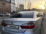 Toyota Camry 2015 года за 10 200 000 тг. в Астана – фото 3