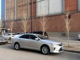 Toyota Camry 2015 года за 10 200 000 тг. в Астана – фото 4