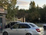 ВАЗ (Lada) Granta 2190 2020 года за 4 700 000 тг. в Актобе – фото 2