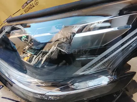Фара правая левая в оригинале б у на Lexus LX570 LX450D за 420 000 тг. в Шымкент – фото 15