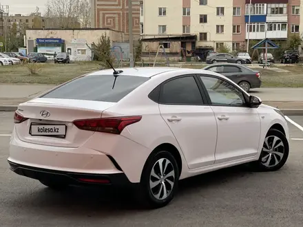 Hyundai Accent 2021 года за 7 670 000 тг. в Астана – фото 2