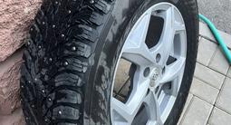 Nokian Hakkapeliitta 9 SUV 215/65 R16 с шипами на дисках за 300 000 тг. в Астана – фото 2