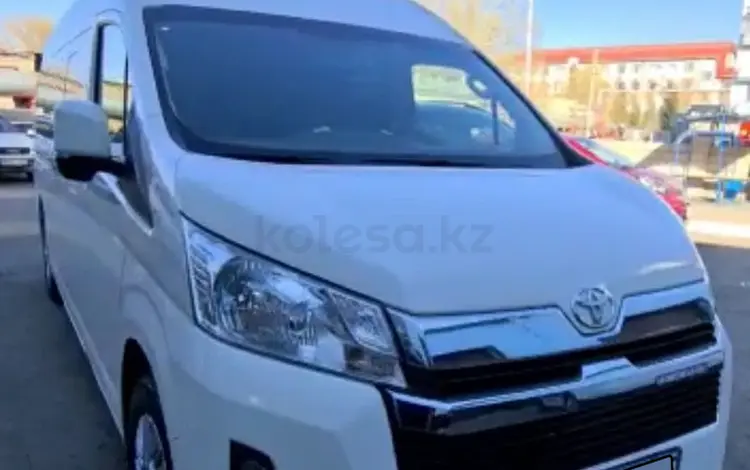 Toyota Hiace 2019 года за 27 300 000 тг. в Астана