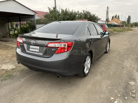 Toyota Camry 2013 года за 6 300 000 тг. в Уральск – фото 5