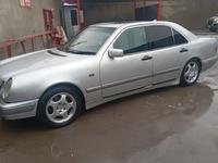 Mercedes-Benz E 230 1996 годаfor2 200 000 тг. в Шымкент