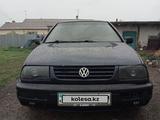 Volkswagen Vento 1992 года за 1 100 000 тг. в Абай (Абайский р-н) – фото 2