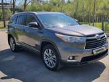 Toyota Highlander 2014 года за 15 500 000 тг. в Алматы – фото 2