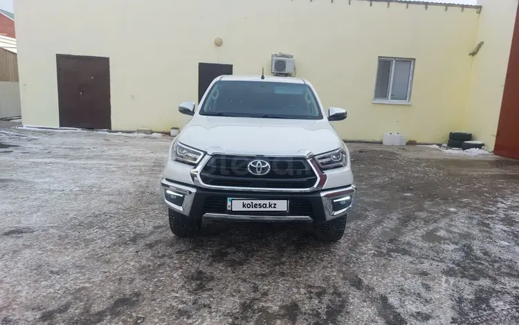 Toyota Hilux 2023 годаfor21 500 000 тг. в Атырау
