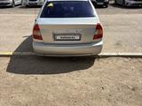 Hyundai Accent 2011 года за 2 100 000 тг. в Актобе – фото 2