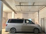 Toyota Alphard 2004 года за 7 800 000 тг. в Атырау – фото 3