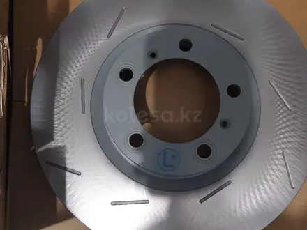 Тормозные диски в оригинале на Porsche panamera, порш панамера за 315 000 тг. в Астана